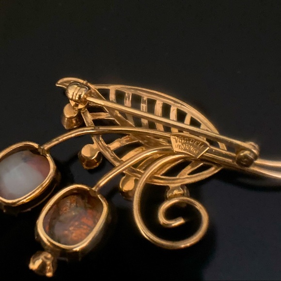 Vintage Van Dell 1/20 12 KT Gold Filled Brooch with Opal and Rhinestones - Picture 3 of 3